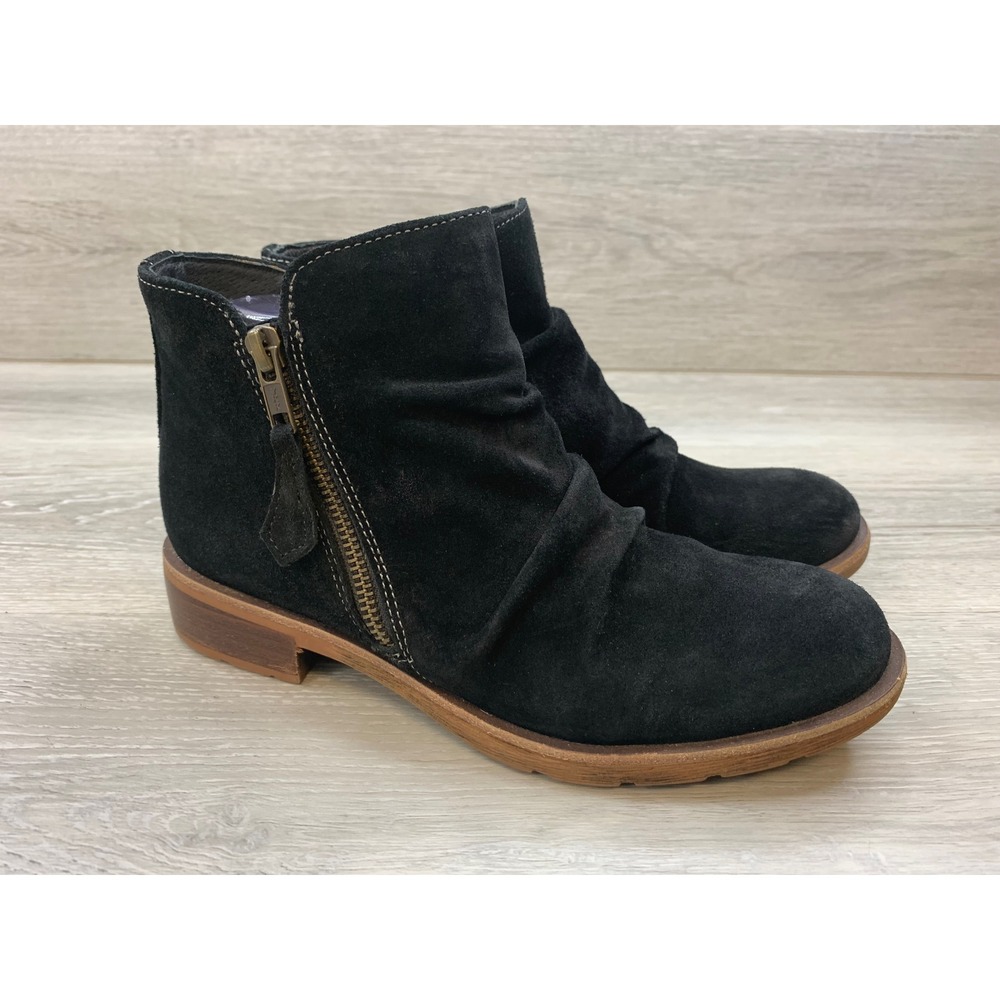 Sofft Black Suede Ruched Ankle Boots Women's 7 Side Zip Comfort Casual Booties